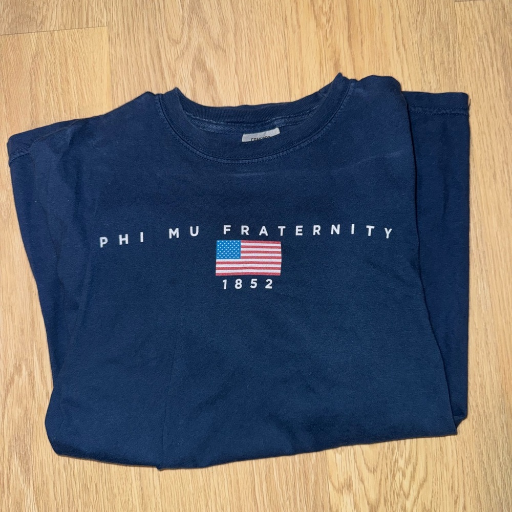 Womens navy Phi Mu T-shirt